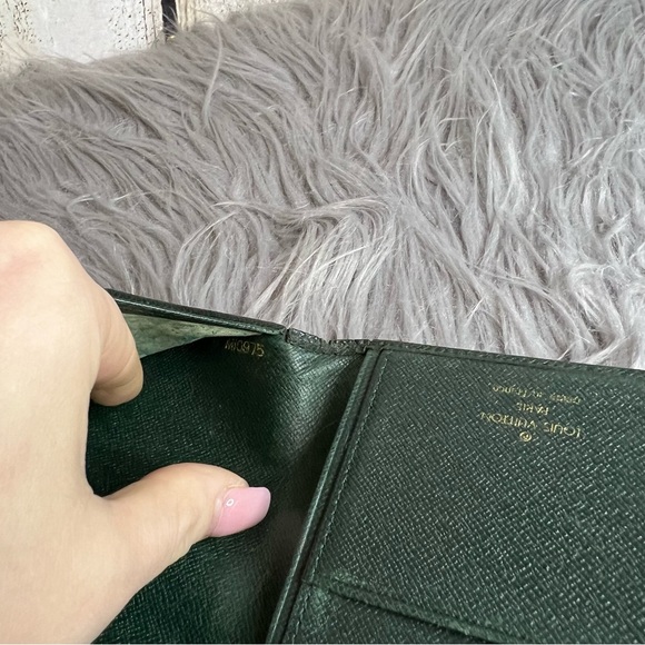 LOUIS VUITTON - taiga long wallet - Picture 11 of 11